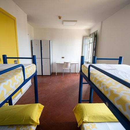 Alberg Barcelona Xanascat Zewnętrze zdjęcie