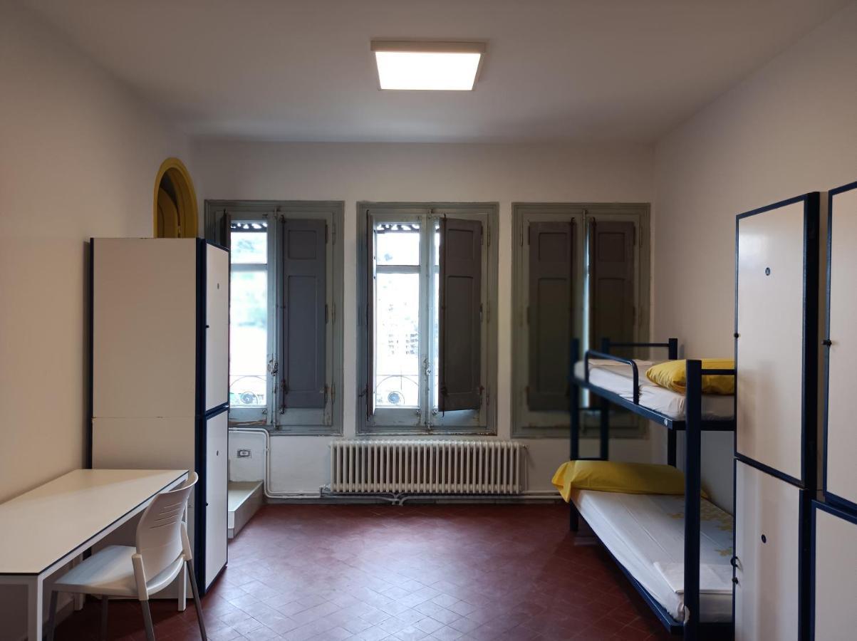 Alberg Barcelona Xanascat Zewnętrze zdjęcie