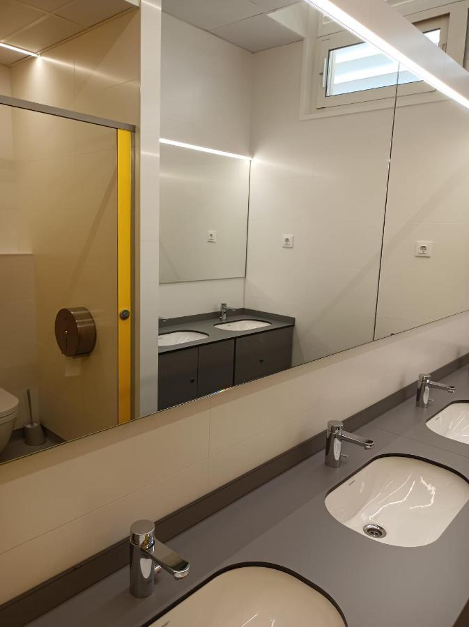 Alberg Barcelona Xanascat Zewnętrze zdjęcie