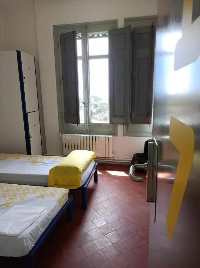 Alberg Barcelona Xanascat Zewnętrze zdjęcie